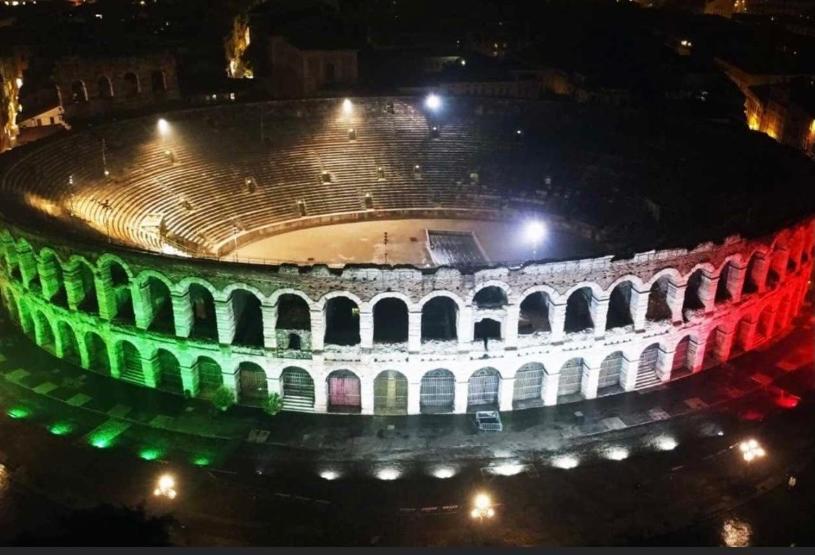 B&B Verona Business And Fun G B Rossi Friendly Luaran gambar